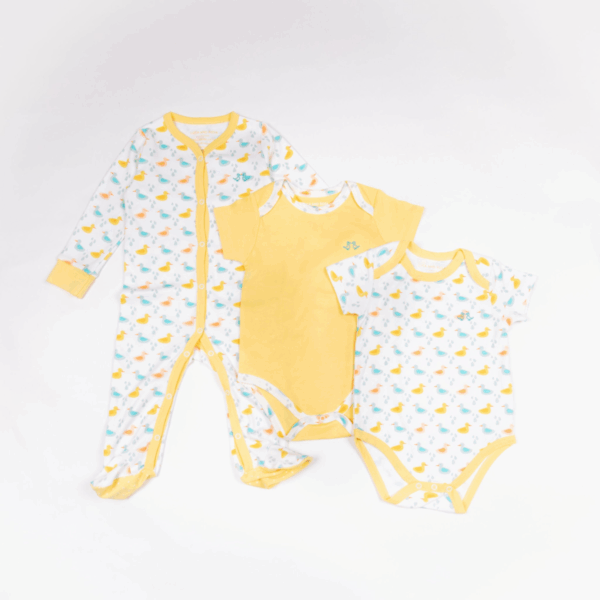 Luxurious Little Ducks 6-Piece Baby Set: Organic Cotton Comfort & Style - Image 2