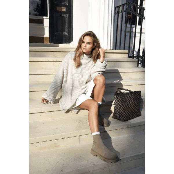 Faye Cozy High Neck Oversized Knitted Jumper – Chic Winter Essential! - Image 8